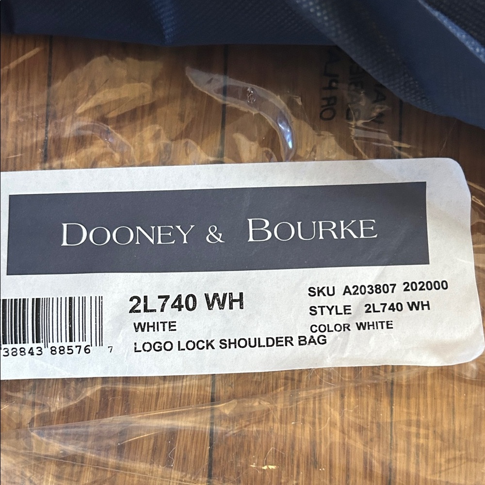 Dooney & Bourke White Leather Hobo Bag &Change Purse NEW - Picture 4 of 10